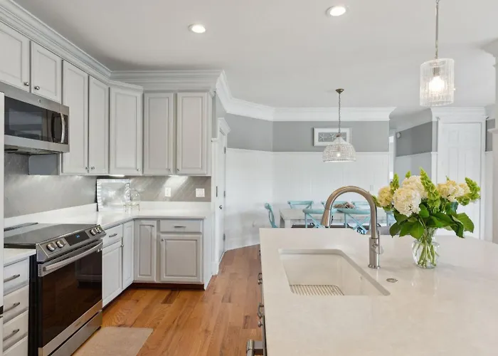3800 Cameron Boulevard By Avantstay