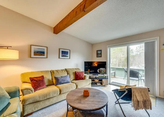 Spacious Bartlett Condo W/ Balconies & Pool!