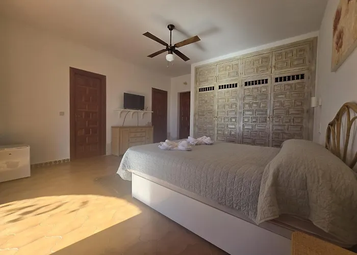 Hotel Cortijo De La Luna