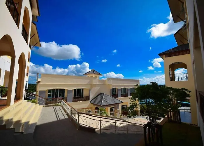 Royal Hill Satun Hotel