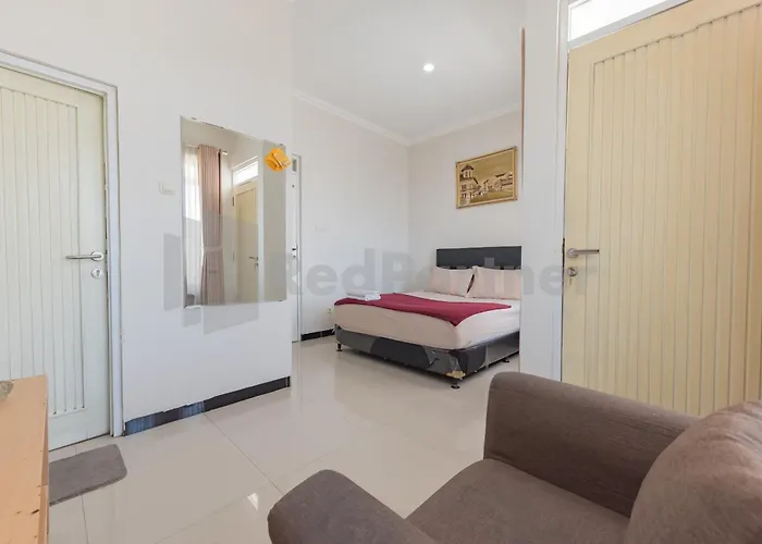 Wisma Brata 2 Mitra Reddoorz