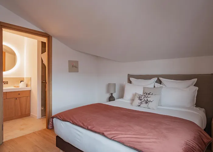 Bizipoz Hotel