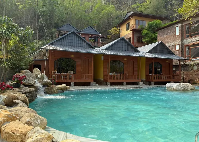 Mai Chau 4 Seasons Hotel & Resort
