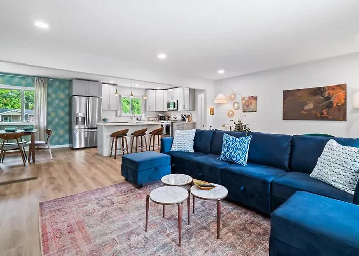 Spacious And Luxury Designed Ranch With Game Room