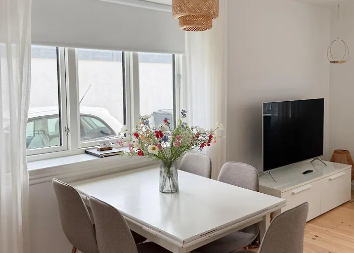 Nice Nest Boutique Hotel Free Parking & 5 Min To City Center