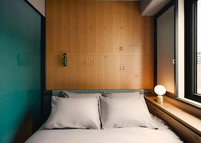 BASE LAYER HOTEL Nagoya Nishiki