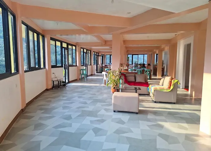 Australian Hotel Hungduan