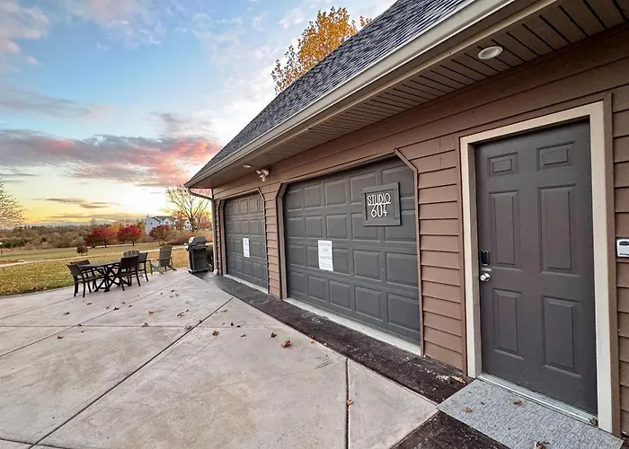 Set On Peaceful 5 Acres, 5 Min From Town, Private Building, Level 2 Ev Charger