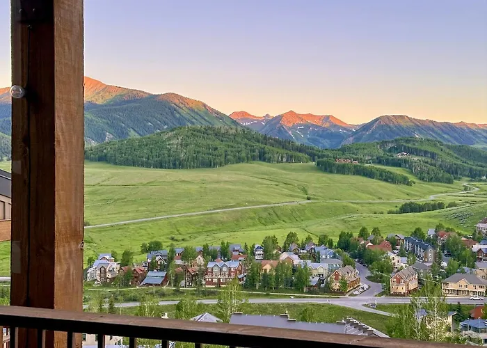 Trailside 3Br Top-Floor Views And Sauna