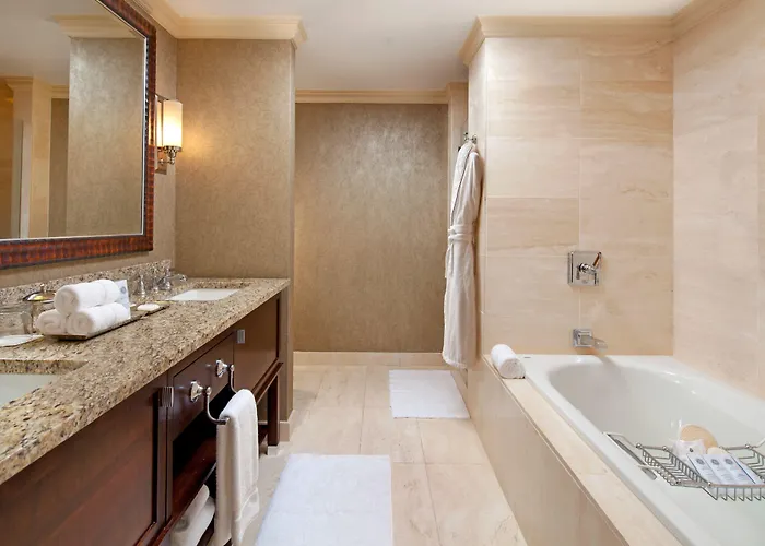Houston Grand Hotel - River Oaks