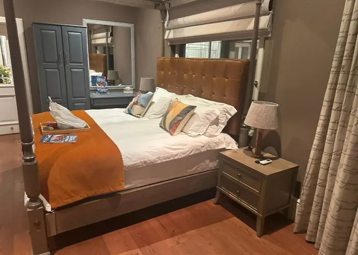 The 506 Hotel