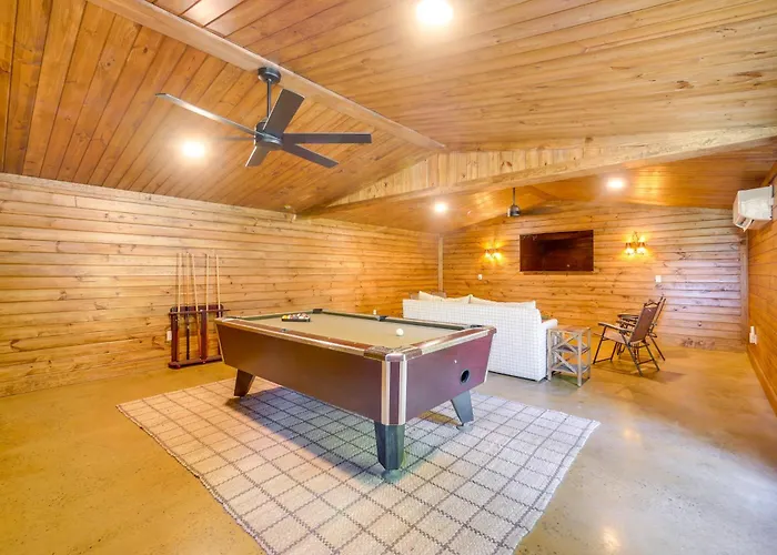 Fishing Ponds: Peaceful Tifton Getaway