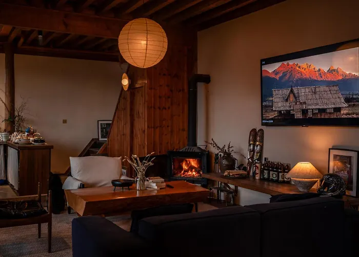 Lijiang Tennessee Moutain Lodge & Cafe - A Luxury Farmstay With Jade Dragon Views At Baisha Village - Free Pick-Up From Airport&Railway Station For 3-Night Stays