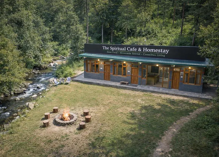 The Spiritual Cafe - Riverside Cafe & Homestay
