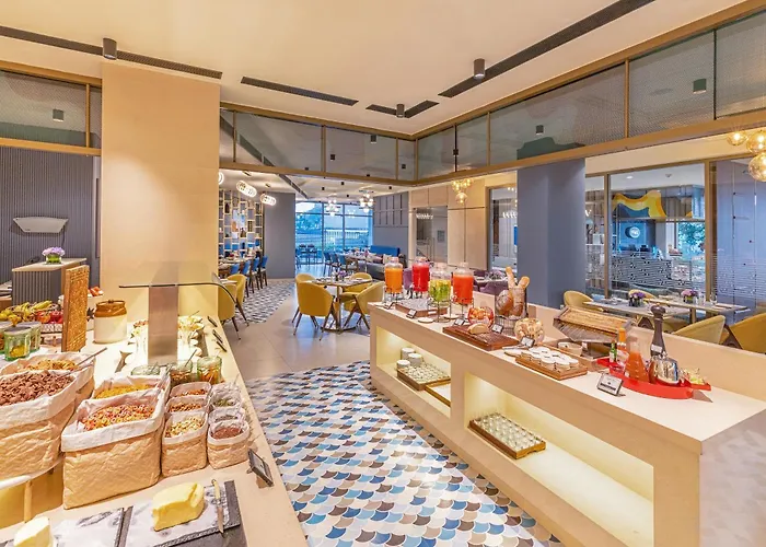 Vivanta Kochi, Aluva