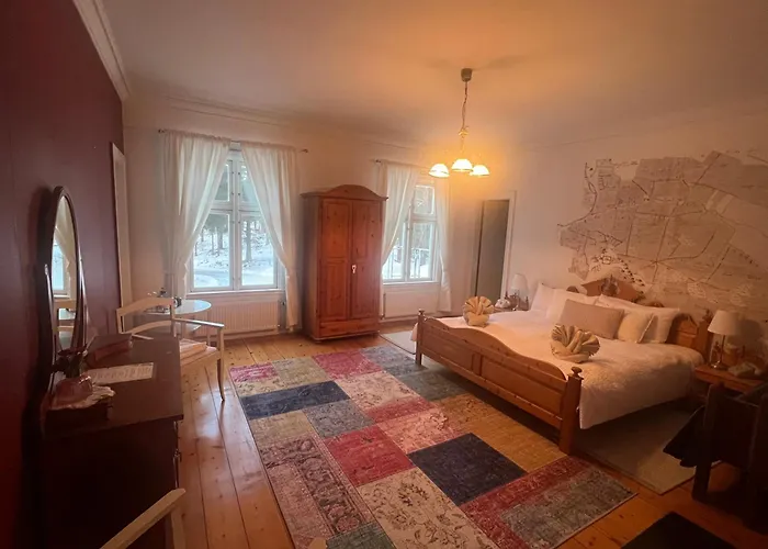 Lantlivlodge I Oesterjoern -Herrgard