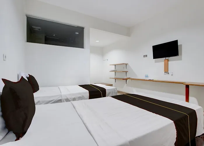 Townhouse Oak Near The Park Mall Solo Formerly D'Nawasena Guest House
