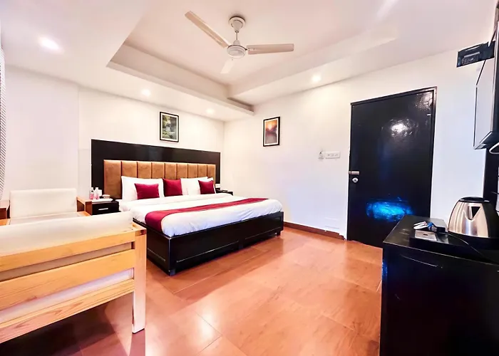 Dwaper Retreat A Premium Property Near Mall Road Mussoorie