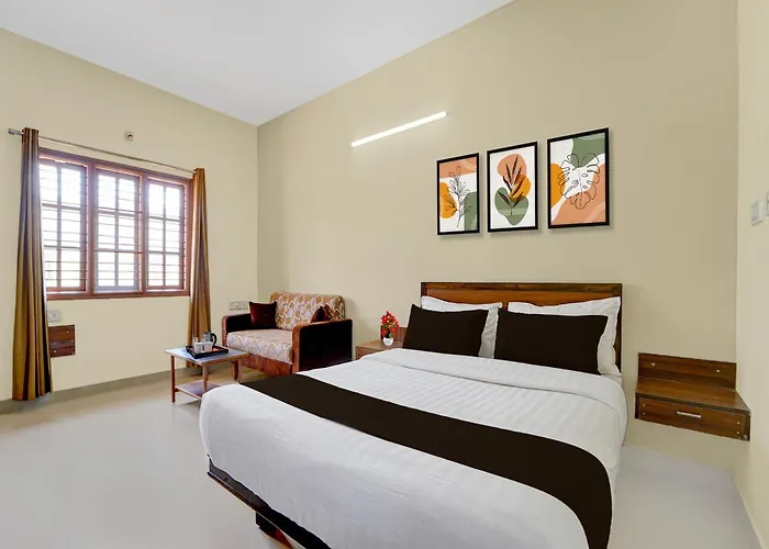Collection O Vazhapadi Bus Terminal Formerly Hotel Phoenix