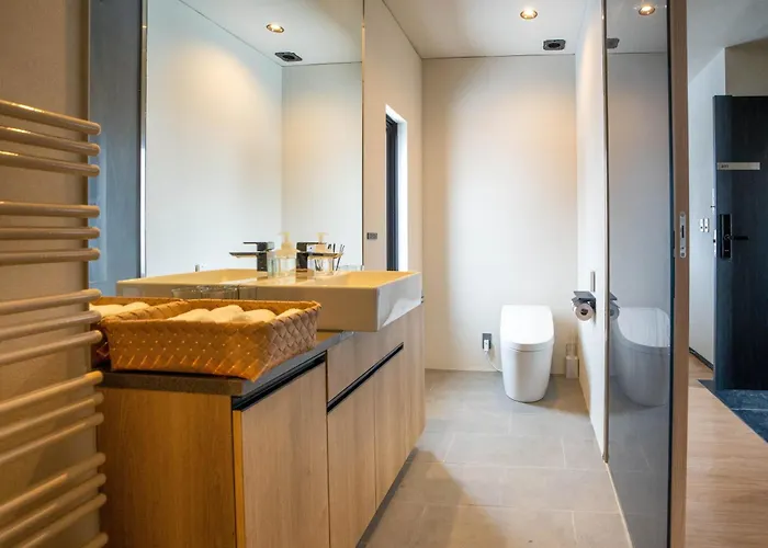Matthew Suites Hotel