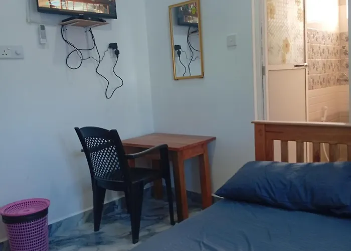 Euro Asian Rooms & Restaurant