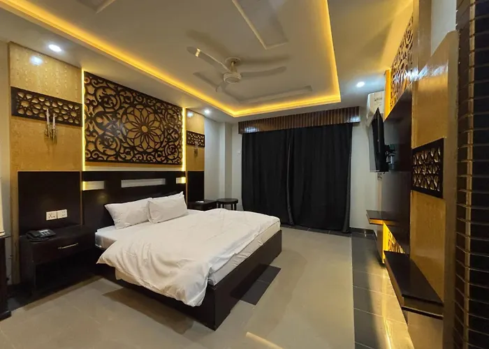 Peaceful Stay In Peshawar