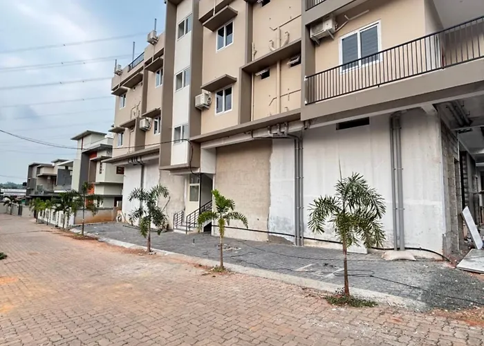 Miracle Inn Near Al-Ameen College