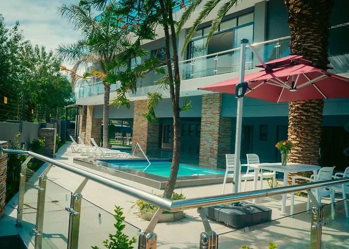 Elegance Boutique Hotel