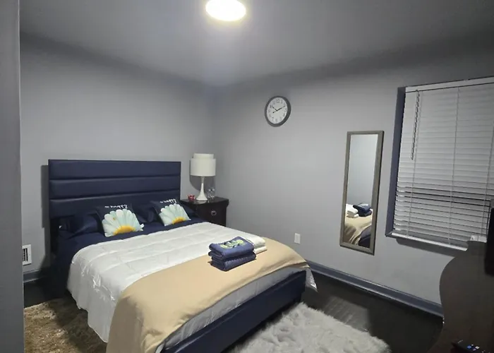 Lovely Room In Gresham Park- Tv, Queen Size