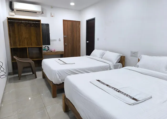 Hotel Visara Grand