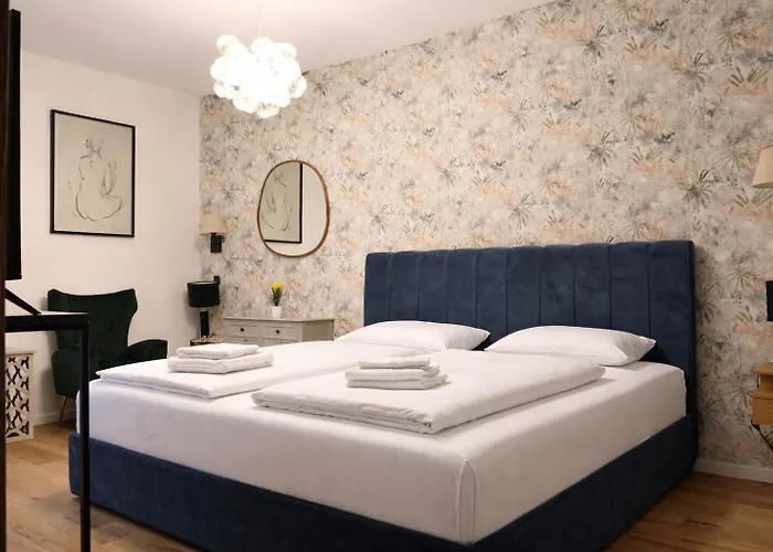 Hotel Triangle