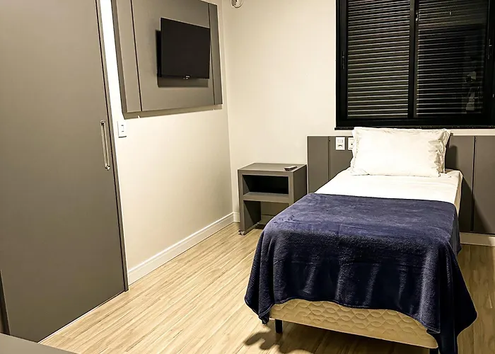 Hotel 2 Irmãos