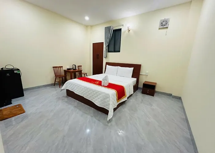Khách sạn Quỳnh Như