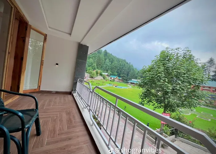 Pine Park Shogran Hotel And Resort
