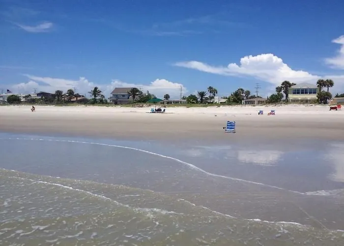 Tropical 2 Bedroom Villa Across Cocoa Beach 3