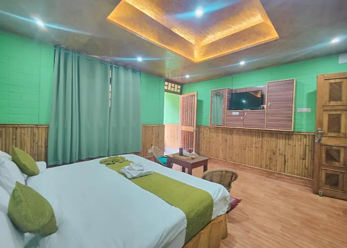 Jo'Stel Hotel Bamboo Inn - Best Rated In Gangtok