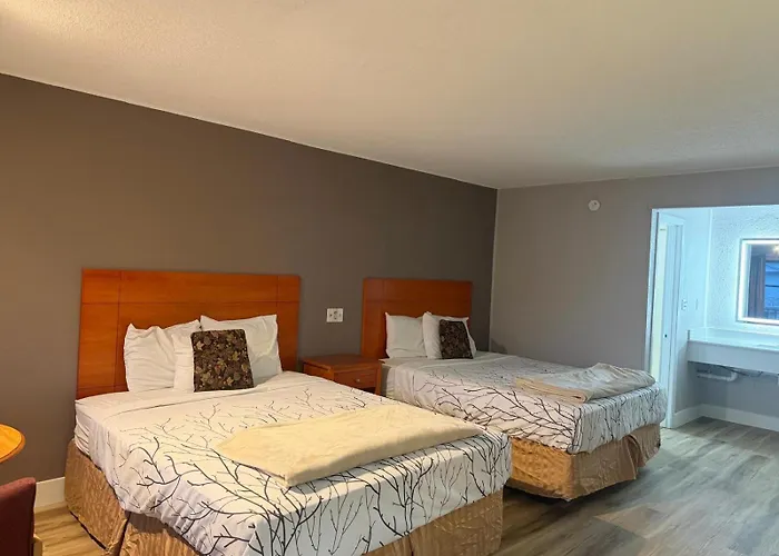 Mountain House Motor Inn Downtown Gatlinburg