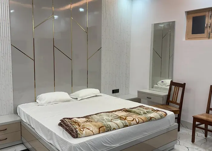 Shree Laxmi Banquet And Hotel