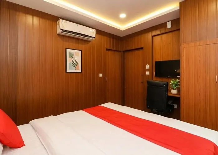 Hotel Meerut International