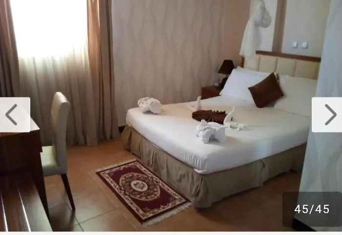 Relax Hotel