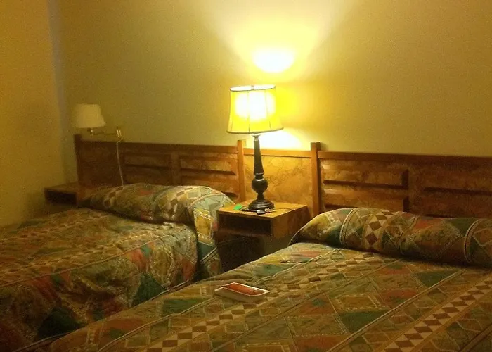 Cataline Motor Inn