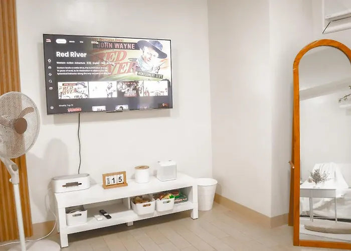 Muji Home At Manhattan Plaza, With Wifi, Balcony, Can Cook