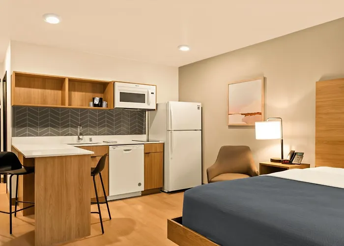 Livaway Suites Austin-San Marcos