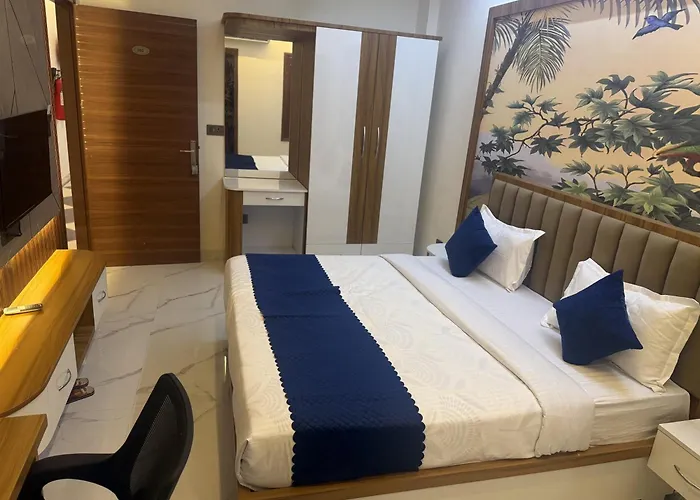 Hotel Homeland