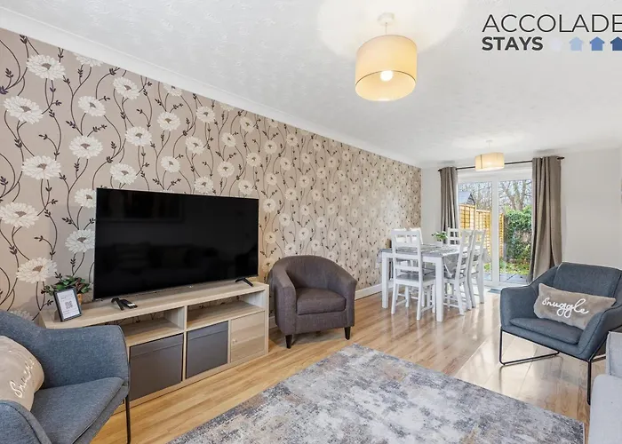 Family & Contractor Friendly, 3 Bed, Parking