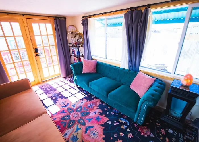 Rosy'S Oracle With Private Hot Springs Tub