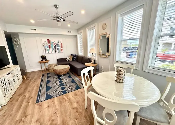 7 Mins Walk To Beach And Boardwalk, Ac, Free Parking