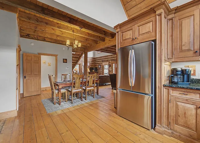 Hot Tub, Pool Table! Luxury Log Cabin In Franklin