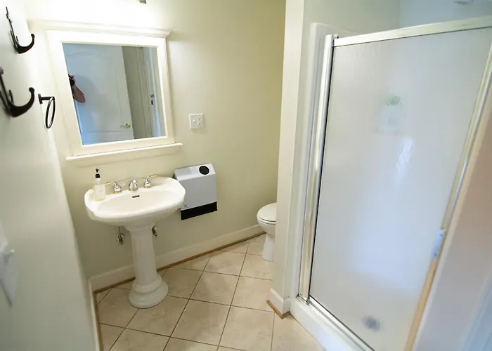 Stillwater Retreat Pet-Friendly Waterfront Home!