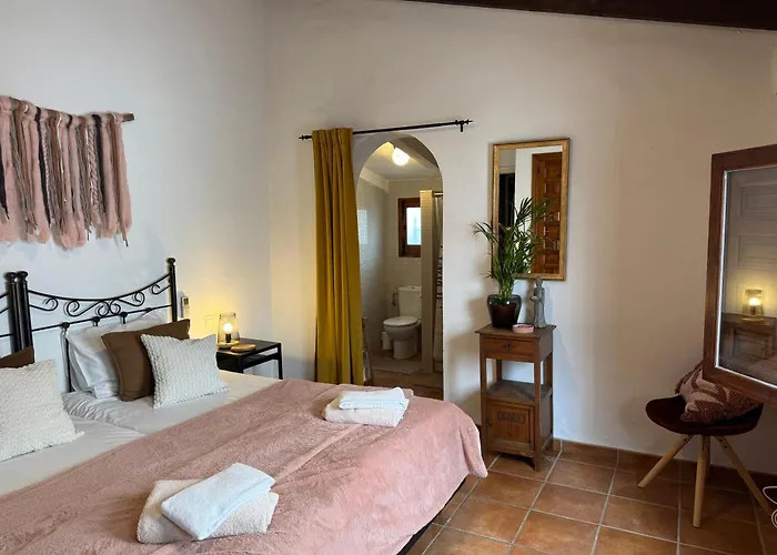 Casa Azafranes - Boutique B&B - Arenas